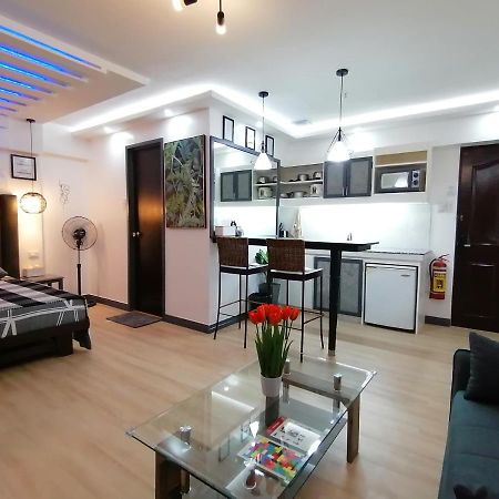 Condo Azur Suites E507 Near Airport, Netflix, Stylish, Cozy With Swimming Pool Isla de Mactán Exterior foto